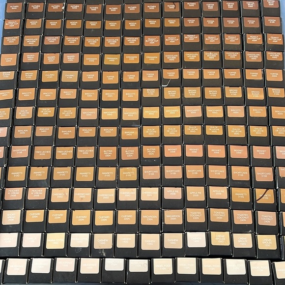 Huda #Fauxfilter Skin Finish Buildable Coverage Foundation Stick 34 shades 🌈 NEW - Picture 2 of 12
